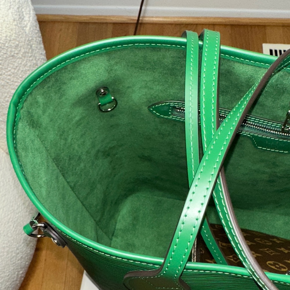 Louis Vuitton Neverfull MM - Picture 11 of 11